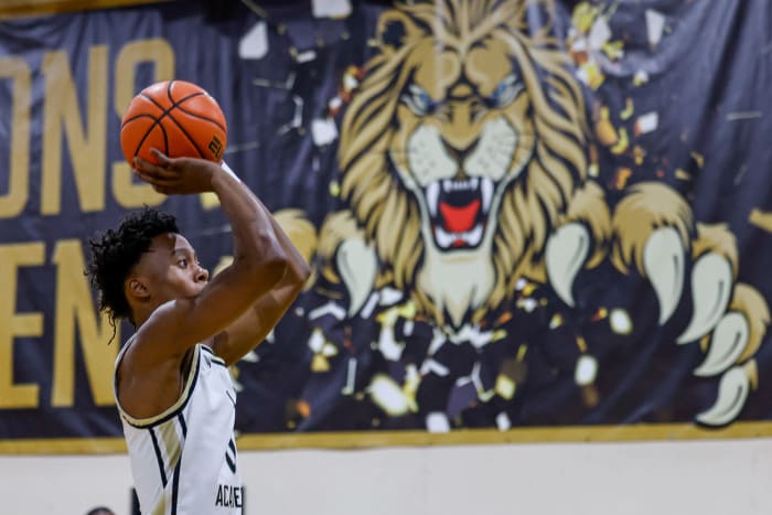 Link Academy senior shooting guard Tre Johnson